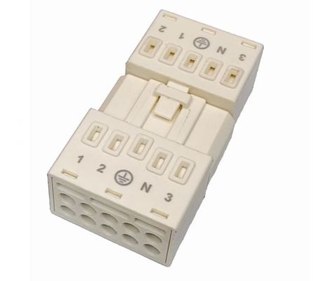 White 450V 16A LED Light Connectors with 15mm Center Space